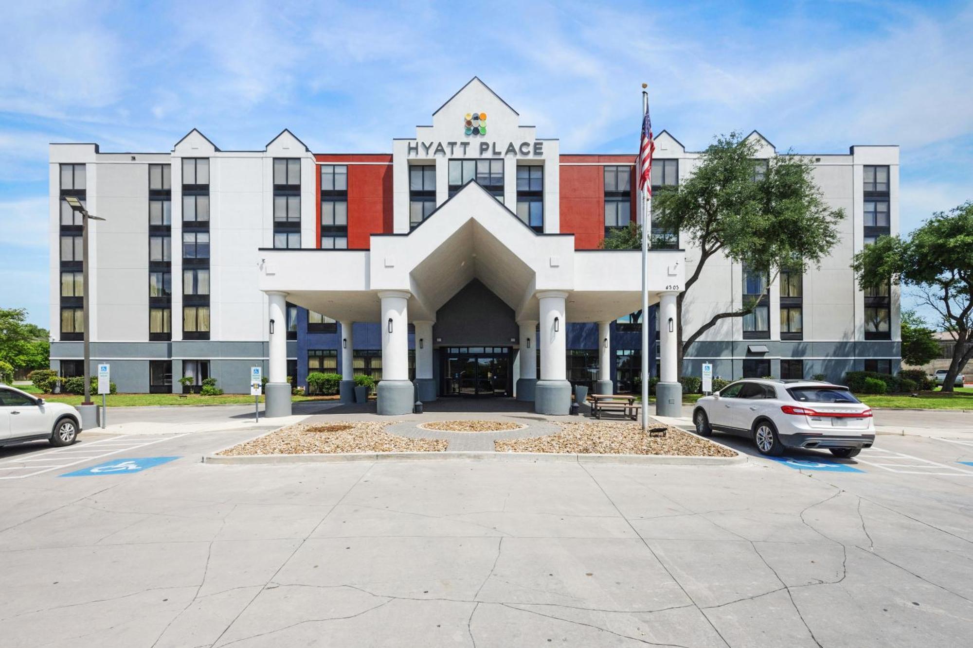 Hyatt Place San Antonio Northwest/Medical Center Exterior photo